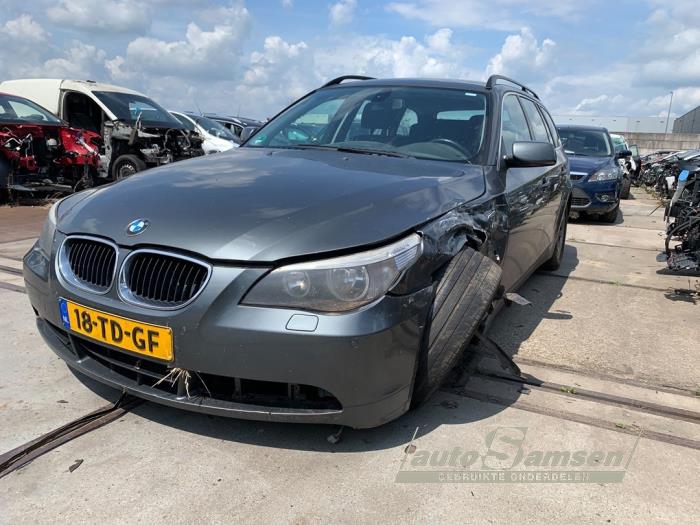 BMW 5 serie Touring 520d 16V Edition Fleet Schrottauto (2006, Grau) 