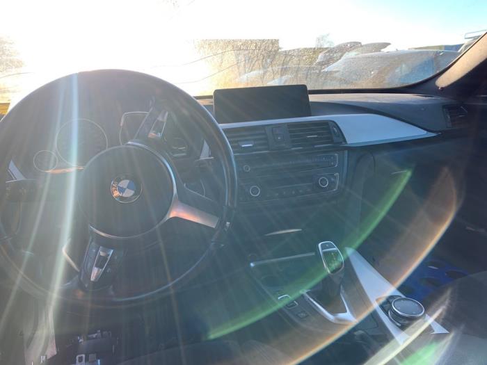 BMW 3 serie Gran Turismo 330d xDrive 3.0 24V Vehículo de desguace (2014, Gris)