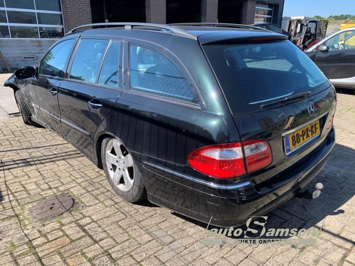 Mercedes E Combi 3.2 E-320 CDI 24V Vehículo de desguace (2005, Negro)