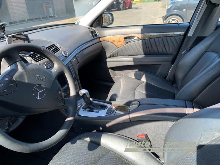 Mercedes E Combi 3.2 E-320 CDI 24V Vehículo de desguace (2005, Negro)