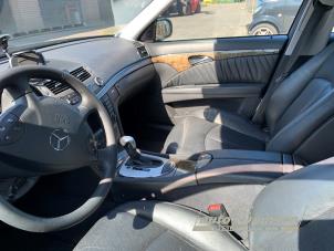 Mercedes E Combi 3.2 E-320 CDI 24V Vehículo de desguace (2005, Negro)