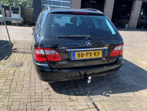 Mercedes E Combi 3.2 E-320 CDI 24V Vehículo de desguace (2005, Negro)