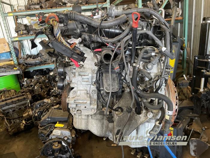 BMW 1 serie 116d 1.6 16V Efficient Dynamics Skrotfordon (2015, ZWART)