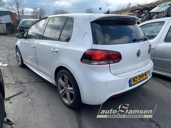Volkswagen Golf VI 1.2 TSI BlueMotion Épave (2012, Blanc)