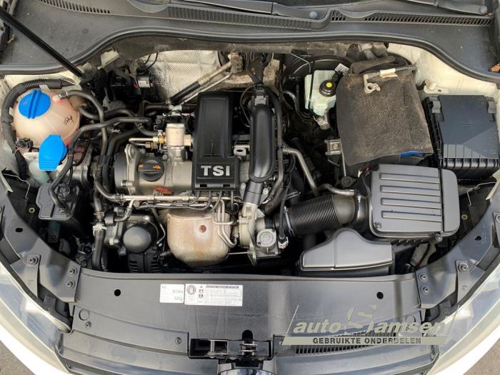 Volkswagen Golf VI 1.2 TSI BlueMotion Épave (2012, Blanc)
