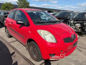 Toyota Yaris II 1.0 12V VVT-i  (Salvage)