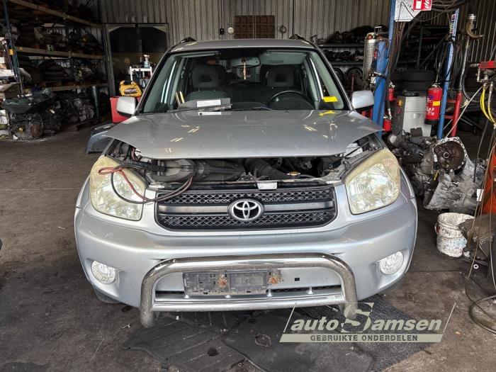 Toyota RAV4 2.0 16V VVT-i 4x4 Épave (2004, Gris)
