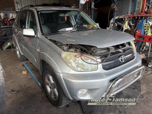 Toyota RAV4 2.0 16V VVT-i 4x4 Épave (2004, Gris)