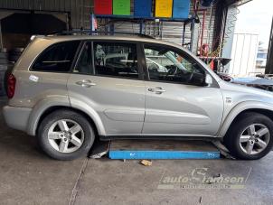 Toyota RAV4 2.0 16V VVT-i 4x4 Épave (2004, Gris)