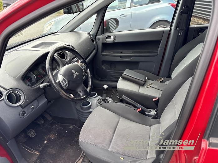 Mitsubishi Colt 1.5 16V Damaged vehicle (2010, Red)