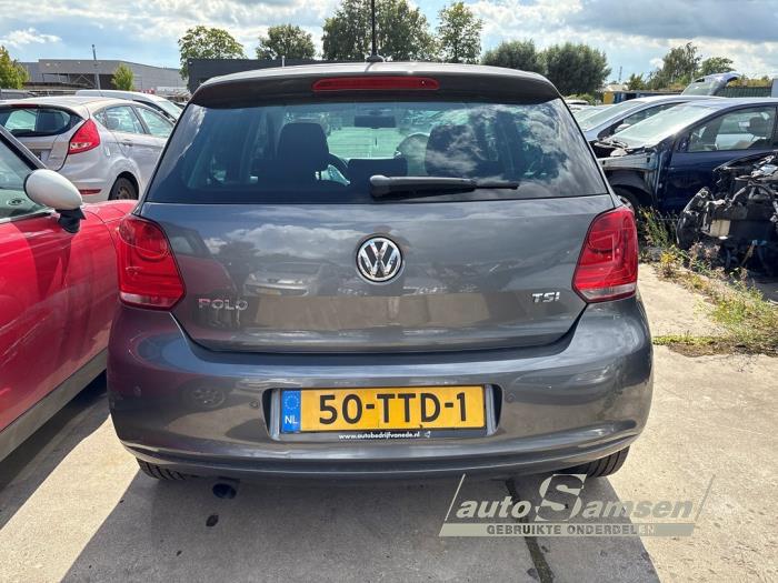 Volkswagen Polo V 1.2 TSI Skrotfordon (2012, GRIJS)