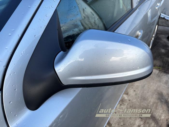 Opel Astra H SW 1.6 16V Twinport Skrotfordon (2009, GRIJS)