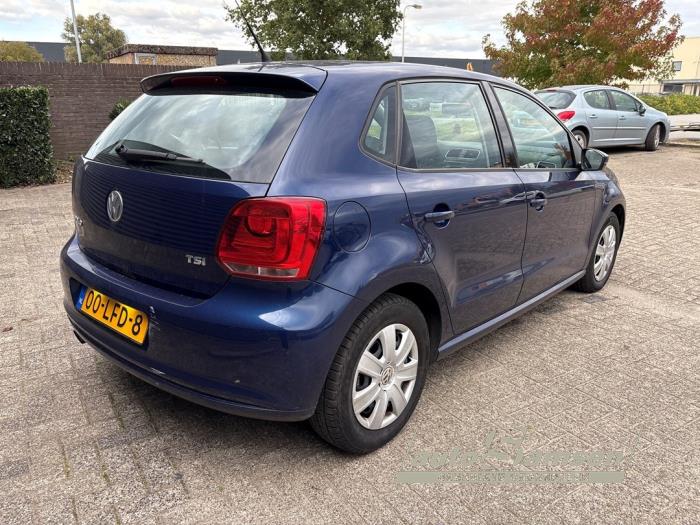 Volkswagen Polo V 1.2 TSI Unfallauto (2010, Blau)