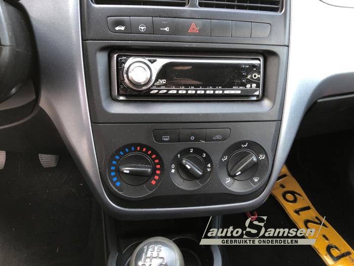 Fiat Grande Punto 1.2 Coche dañado (2009, Blanco)