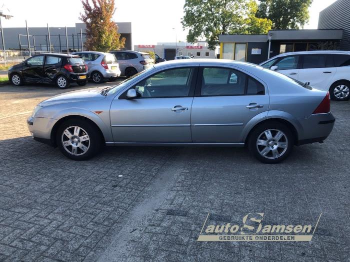 Ford Mondeo III 2.0 16V Samochód uszkodzony (2004, Szary)
