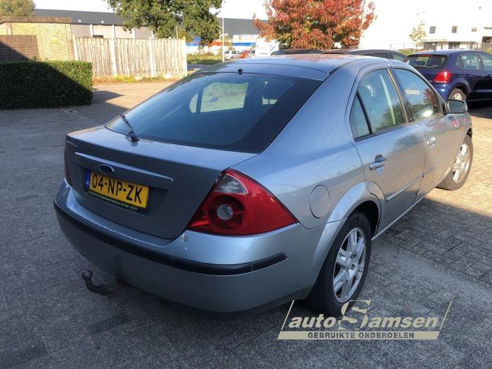 Ford Mondeo III 2.0 16V Samochód uszkodzony (2004, Szary)