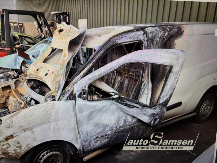 Opel Combo 1.3 CDTI 16V ecoFlex Skrotfordon (2015)