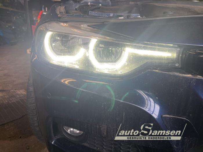 BMW 3 serie Touring 320i 2.0 16V Vehículo de desguace (2019, Azul)