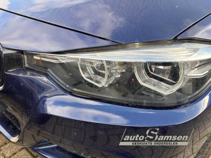 BMW 3 serie Touring 320i 2.0 16V Vehículo de desguace (2019, Azul)