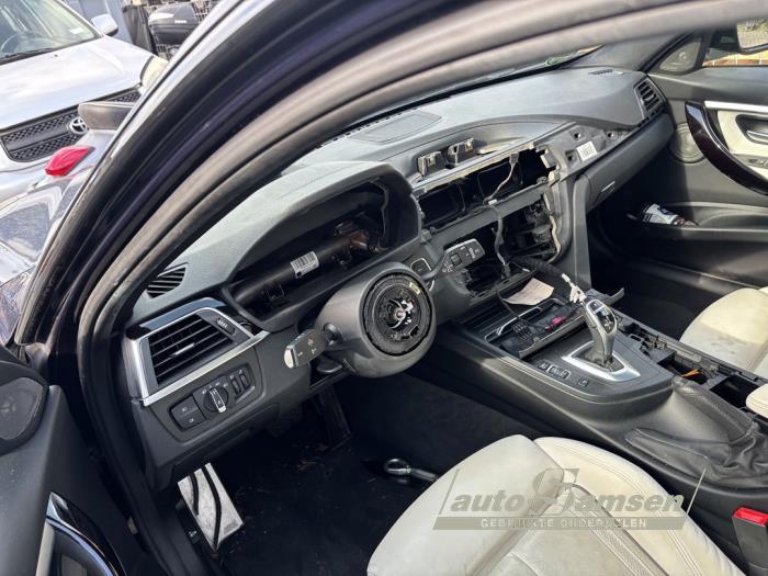 BMW 3 serie Touring 320i 2.0 16V Vehículo de desguace (2019, Azul)