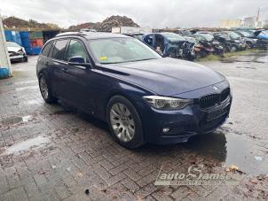 BMW 3 serie Touring 320i 2.0 16V Vehículo de desguace (2019, Azul)