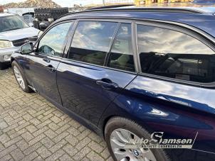 BMW 3 serie Touring 320i 2.0 16V Vehículo de desguace (2019, Azul)
