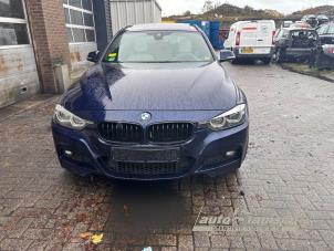 BMW 3 serie Touring 320i 2.0 16V Vehículo de desguace (2019, Azul)