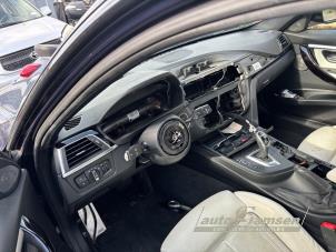 BMW 3 serie Touring 320i 2.0 16V Vehículo de desguace (2019, Azul)