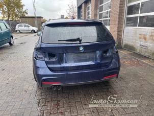 BMW 3 serie Touring 320i 2.0 16V Vehículo de desguace (2019, Azul)