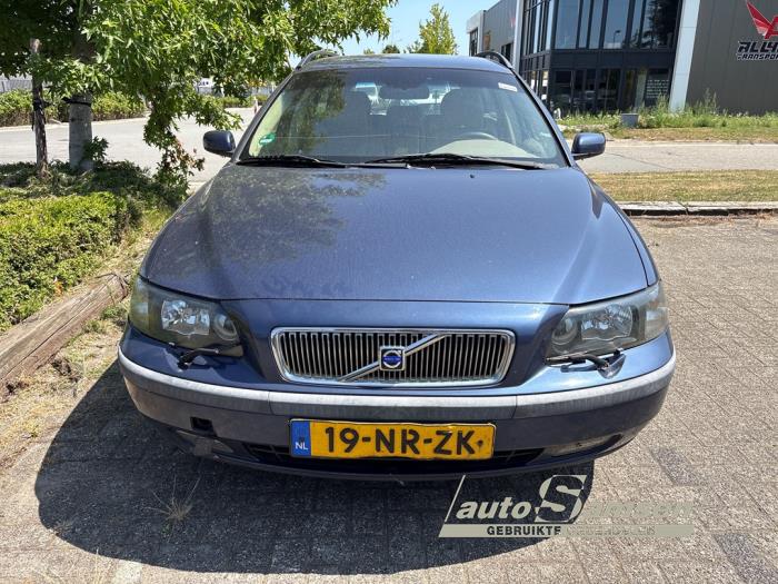 Volvo V70 2.4 20V 140 Épave (2004, Bleu)