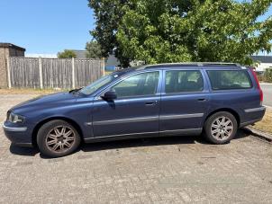 Volvo V70 2.4 20V 140 Épave (2004, Bleu)