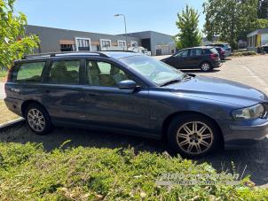 Volvo V70 2.4 20V 140 Épave (2004, Bleu)