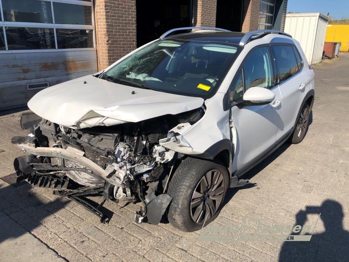 Peugeot 2008 1.2 12V e-THP PureTech 110  (Salvage)