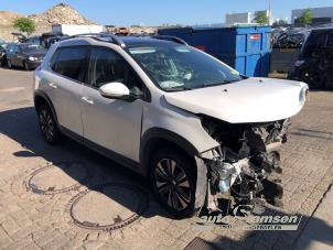 Peugeot 2008 1.2 12V e-THP PureTech 110 Vehículo de desguace (2017, Blanco)