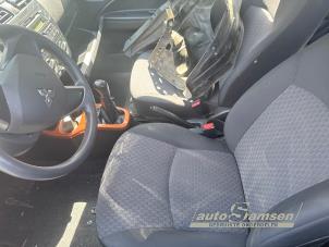 Mitsubishi Space Star 1.0 12V Vehículo de desguace (2017, Negro)