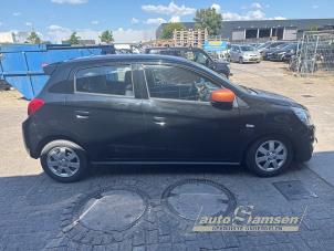 Mitsubishi Space Star 1.0 12V Vehículo de desguace (2017, Negro)