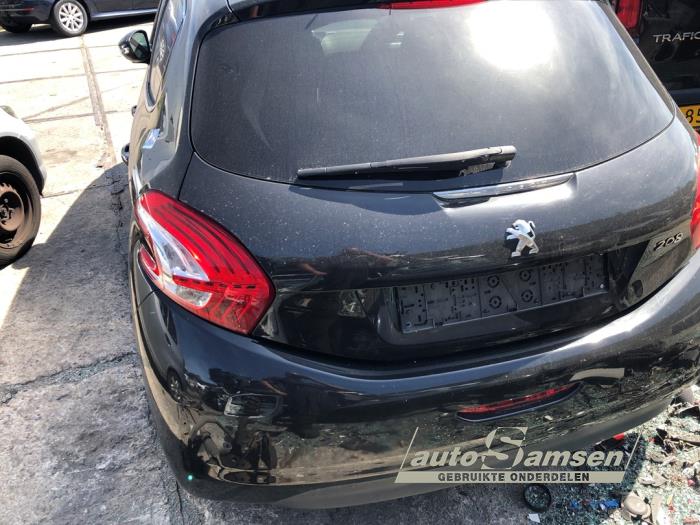 Peugeot 208 I 1.4 16V Vehículo de desguace (2012, Negro)