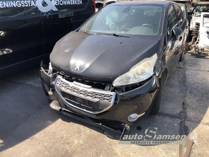 Peugeot 208 I 1.4 16V  (Salvage)