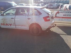 Skoda Rapid 1.6 TDI 16V  (Skrot)