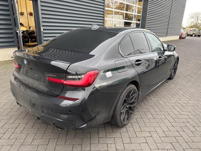 BMW 3-Serie Schrottauto (2019, Schwarz)