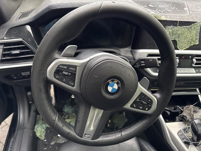 BMW 3-Serie Schrottauto (2019, Schwarz)