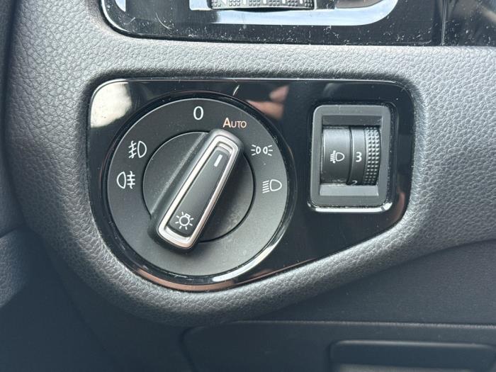 Volkswagen Golf VII 1.4 TSI 16V Skrotfordon (2013)