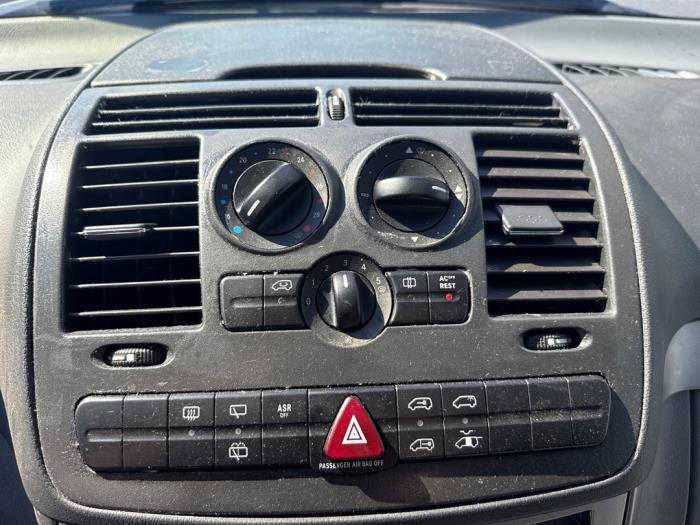 Mercedes Viano 3.0 CDI V6 24V Unfallauto (2006, Granit)