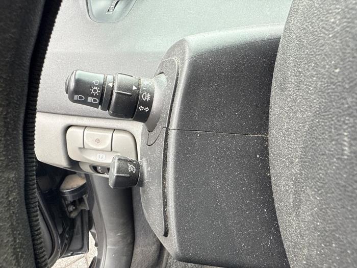 Renault Scénic II 2.0 16V Skadat fordon (2007, GRIJS)