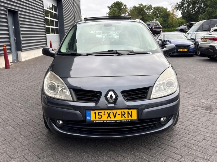 Renault Scénic II 2.0 16V Skadat fordon (2007, GRIJS)