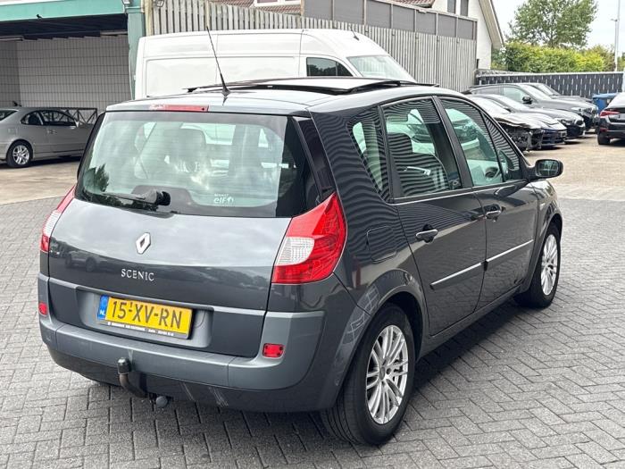 Renault Scénic II 2.0 16V Skadat fordon (2007, GRIJS)