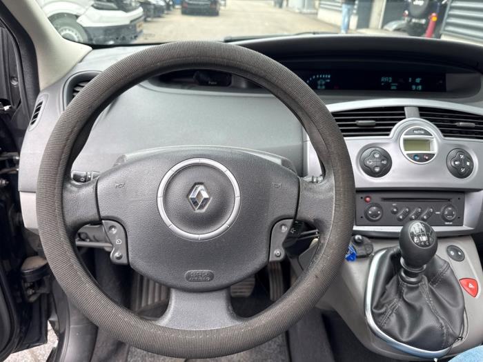 Renault Scénic II 2.0 16V Skadat fordon (2007, GRIJS)