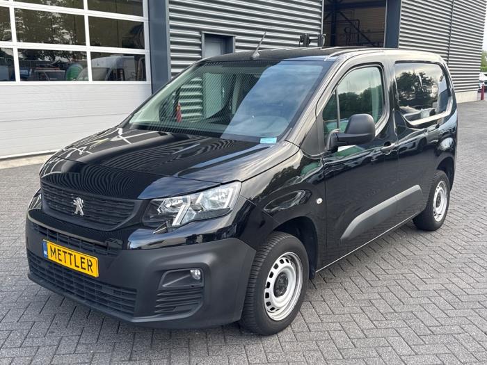 Peugeot Partner 1.5 BlueHDi 75 Skadat fordon (2019, ZWART)