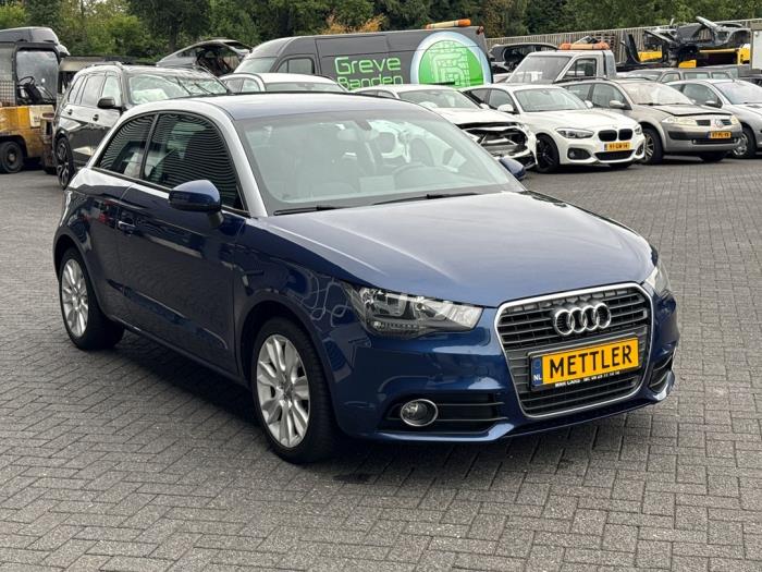 Audi A1 1.4 TFSI 16V 122 Unfallauto (2011, Blau)