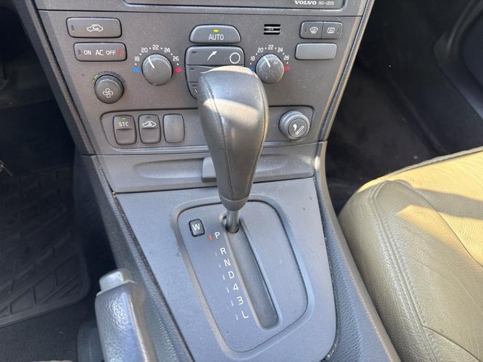 Volvo S60 I 2.4 20V 170 Unfallauto (2001, Grün)